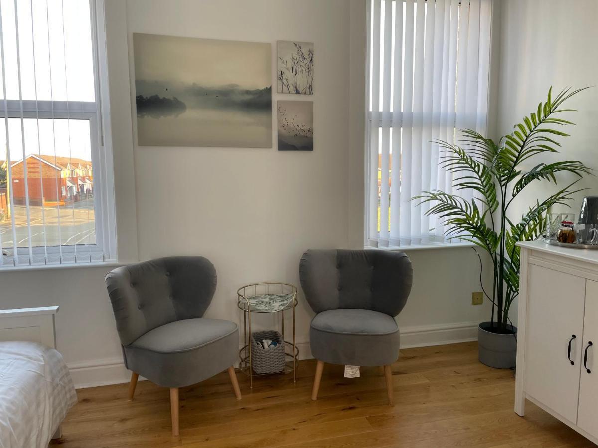 Citystays With Free Parking Homestay Liverpool